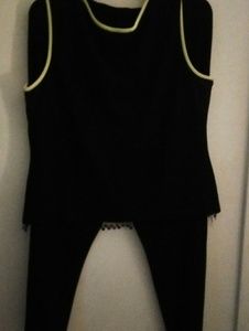CuteTwo piece Capri Summer Outfit